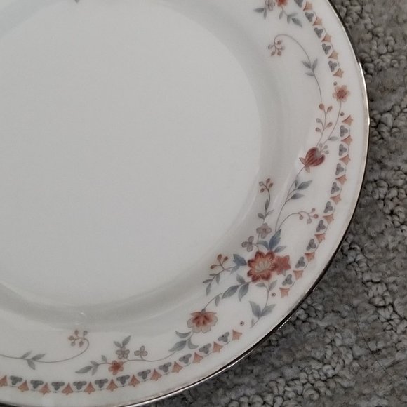 3 Noritake Adagio Bread Plates - Picture 3 of 5